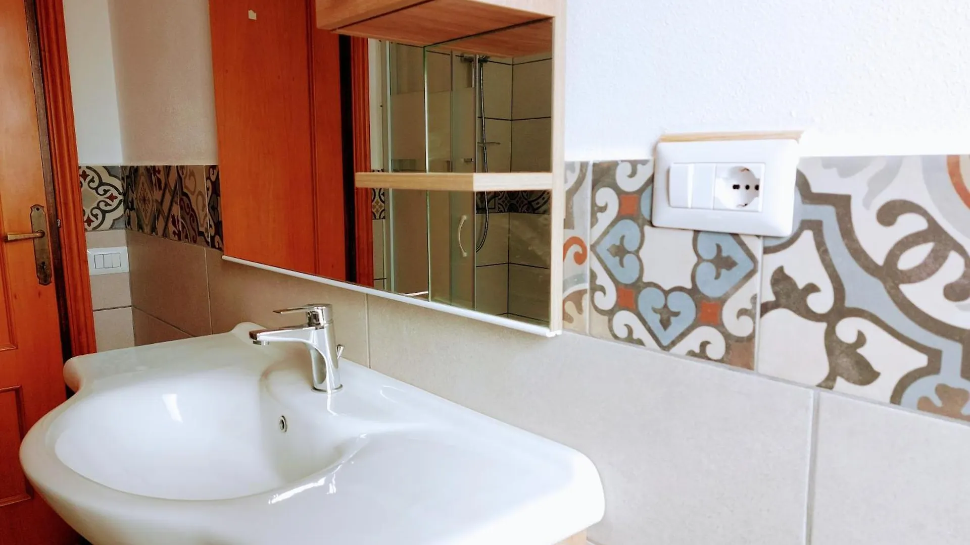 Casa Vacanze Sole e Mare Teulada 0*,